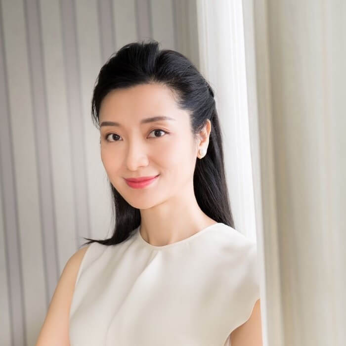 Professor Caroline Ling Li